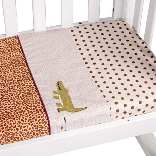 cradle sheet set in wild things theme close up