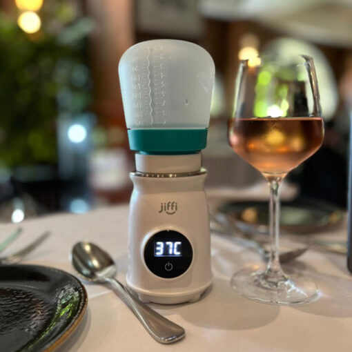 jiffi portable bottle warmer in restaurant